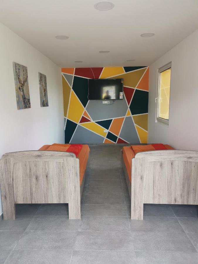 Podlovics Tanya Apartment Kemecse Bagian luar foto