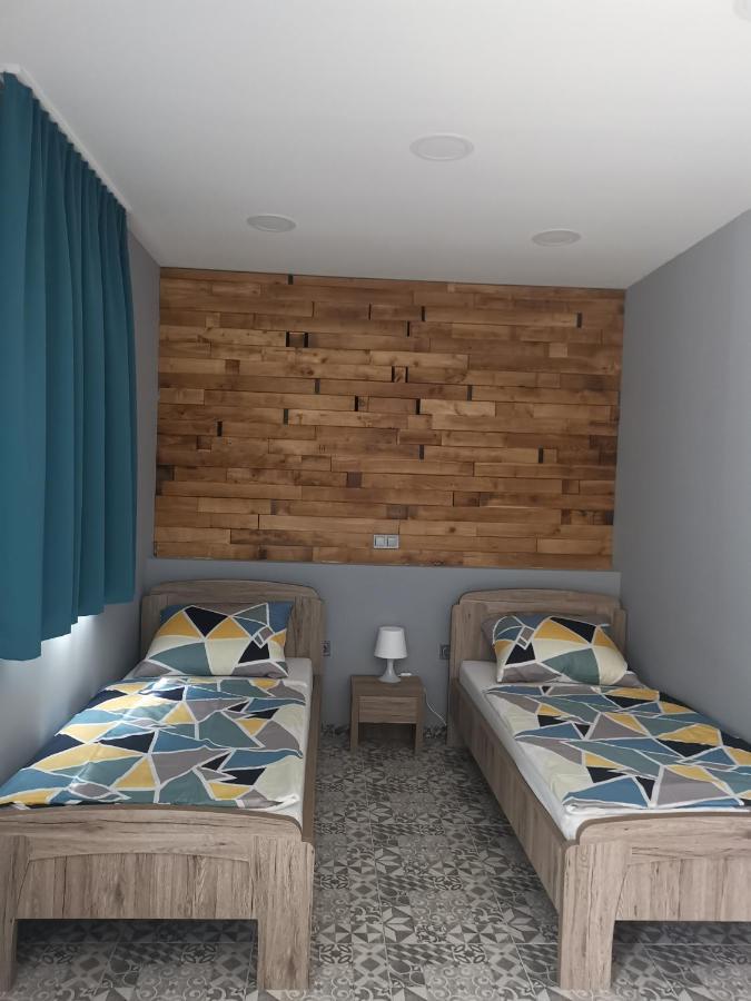 Podlovics Tanya Apartment Kemecse Bagian luar foto